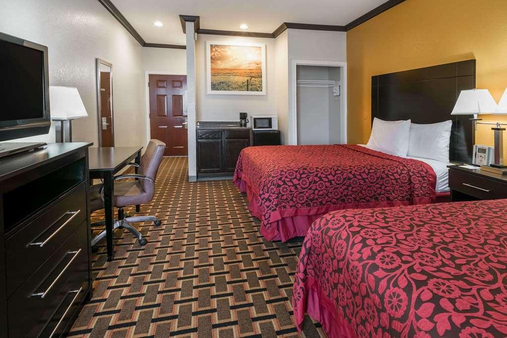 Days Inn & Suites By Wyndham Dfw Airport South-Euless Rum bild