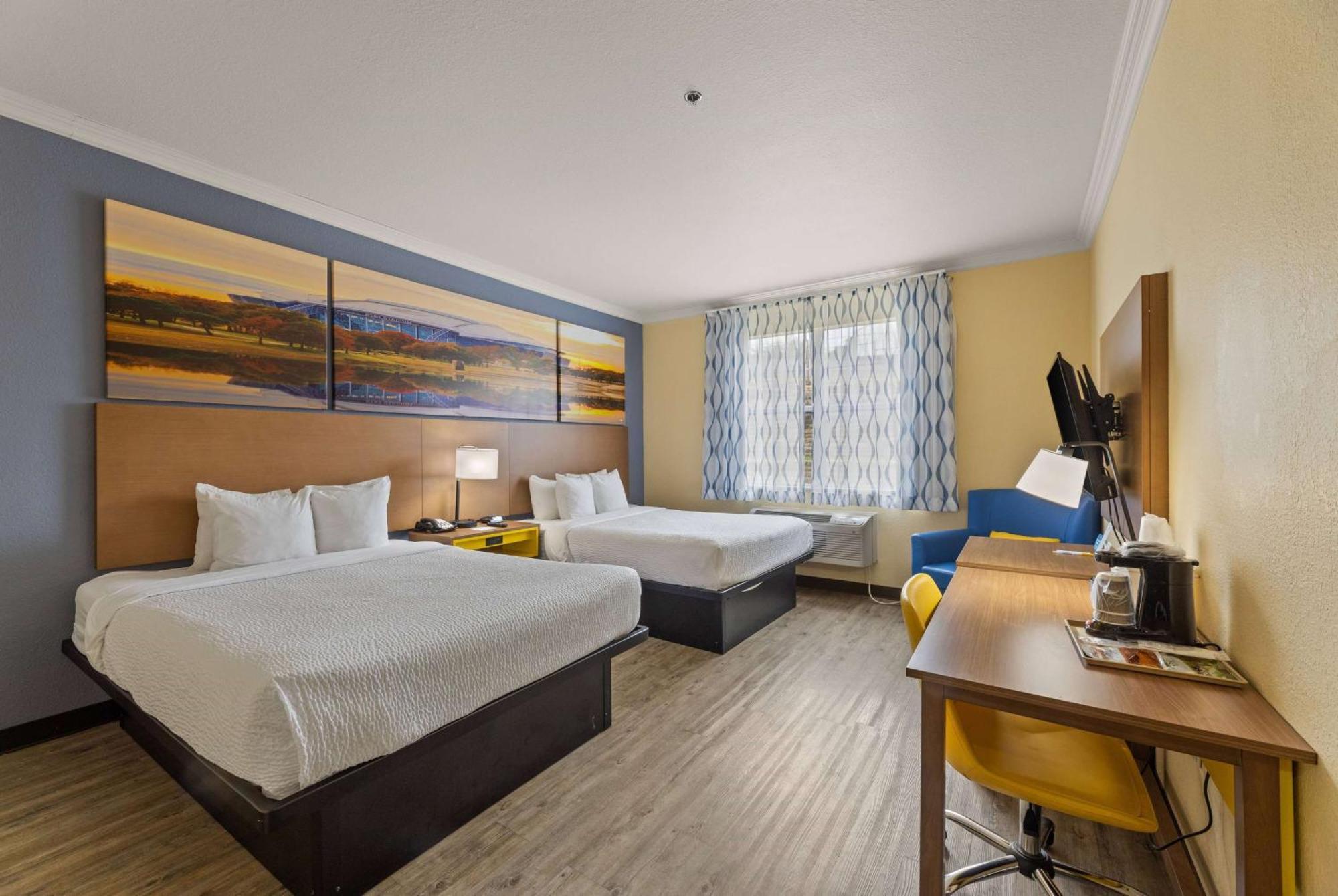Days Inn & Suites By Wyndham Dfw Airport South-Euless Exteriör bild
